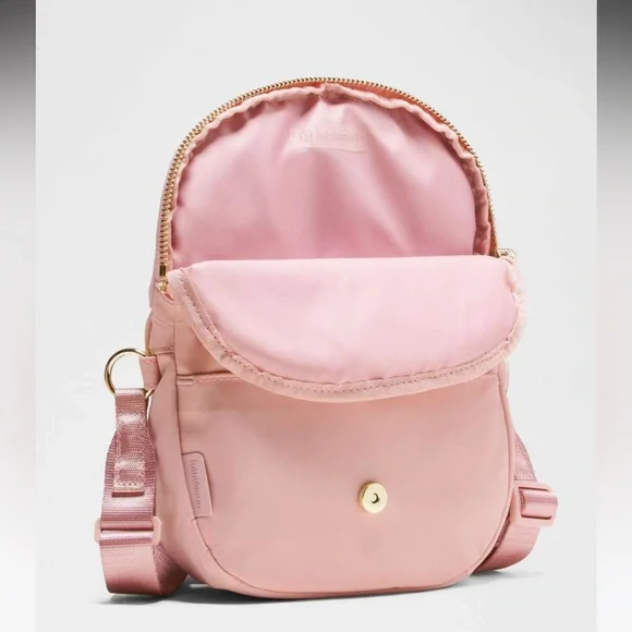 NWT Lululemon All Night Festival Bag *Micro 2L / Pink Haze / Gold - Picture 3 of 4